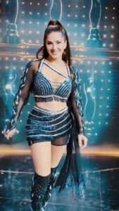 Sunny Leone Instagram - Are you Ready for #Filmfare 💃
.
.
.
#FilmfareOnReels 

@filmfare @jiteshpillaai @rahulgangs_