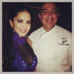 Sunny Leone Instagram – Me and head chef from Levo. Food is the best I’ve had in India!!