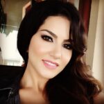 Sunny Leone Instagram –