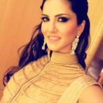 Sunny Leone Instagram -