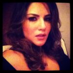 Sunny Leone Instagram -