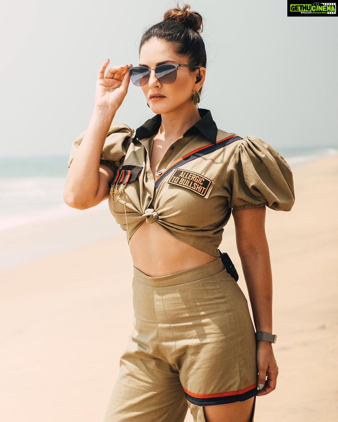Sunny Leone - 1.2 Million Likes - Most Liked Instagram Photos