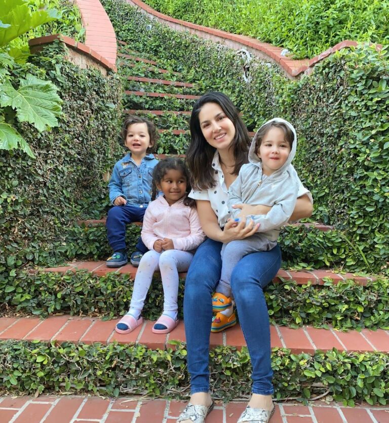 Sunny Leone Instagram - Happy Mother’s Day to all mothers out there. In life when you have children your own priorities and well being takes the back seat. Both @dirrty99 and I had the opportunity to take our children where we felt they would be safer against this invisible killer “corona virus” Our home away from home and secret garden in Los Angeles. I know this is what my mother would have wanted me to do. Miss you mom. Happy Mother’s Day!