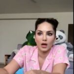 Sunny Leone Instagram - My signature Dance moves!! Can you do it? Copy my moves and tag #LockedUpWithSunny and @sunnyleone so that I can see them!! Best moves will be shared on @lockedupwithsunny account!! #SunnyLeone Mumbai, Maharashtra