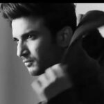 Sushant Singh Rajput Instagram - 🎶🎶 यूं तो अकेला भी अक्सर गिर के संभल सकता हूँ मैं, तुम जो पकड़ लो हाथ मेरा दुनिया बदल सकता हूँ मैं, —- माँगा है तुम्हें, दुनिया के लिए... अब ख़ुद ही सनम फैसला कीजिए ओ मेरे दिल के चैन...❤ 🎶🎶 ~ मजरूह सुल्‍तानपुरी ~ #morningsong ❣🔥 Good morning :) 🙏❤🦋🌪💫🔱💥