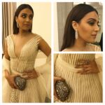 Swara Bhaskar Instagram - Details!!! At season 02 premiere of @thecrownnetflix in @khoslajani with @chopard jewellery & @maliniagarwalla clutch.. styled by @chandiniw and @scarlettrainermua (make up) & @nataliasouza_hair (hair) ❤️ London, United Kingdom