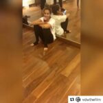 Swara Bhaskar Instagram - 🤣🤣🤣 मेरी असलियत! Such a pleasant person i am na Mehak!!! :) #Repost @vdwthefilm (@get_repost) ・・・ Shoot, Sleep, Rehearse, Dance...REPEAT! . . @sonamkapoor @reallyswara @shikhatalsania #VeereDiWedding #VDW #SonamKapoor #SwaraBhaskar #ShikhaTalsania #KareenaKapoorKhan #Bollywood #Dance #DanceRehearsals #Day1 #BehindTheScenes #BollywoodFilm