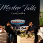 Swara Bhaskar Instagram – Listening to audience reactions and die hard #pankajtripathi fans :) :) with #MenOfAnaarkaliOfAarah @avinashonly pankaj ji and i in conversation with @mayankw14 #jagranfilmfestival2017 IP Mall & Multiplex