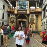 Swara Bhaskar Instagram - Prayed! Discussed important matters with Lord #pashupatinath .. like.. what to do about this HAIR 😤😤🙈🙈 :) :) :) #kathmandu #nepal #culture #travel Kathmandu,pashupati Temple