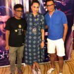 Swara Bhaskar Instagram - With two genuinely wonderful and inspiring gentlemen.. They who originally introduced 'content' to commercial #Bollywood @iamonir @sanjaysuri ❤️❤️❤️ So much love and all good wishes for #Shab #shabthefilm A sensitive and engaging film exploring the aridness of big city living and the price we pay for our dreams! At the screening of Shab the film in @indigene2011 @paioshoes Styled by @rupacj
