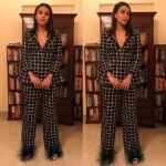Swara Bhaskar Instagram - Checking all boxes for tonight's @gqindia #gqbestdressed2017 in @nashishsoni @karleofashion shoes @ghanasinghbetrue jewelry styled @dibzoo, Makeup #BhaskarChaurasia, Hair #SasmitaDash Styling assistant @vidhirambhia