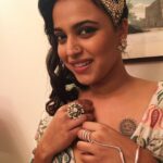 Swara Bhaskar Instagram – #throwbackfriday to when @rupacj recreated the legendary look of #Anaarkali for #AnaarkaliOfAarah promotions with @anmoljewellers statement jewellery and a gorgeous @payalsinghal gown with mughal motifs.. ❤️❤️❤️👏🏾👏🏾👏🏾 #AnaarkaliForever #paasaawitheverything