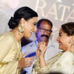 Swara Bhaskar Instagram - Big Congratulations to @sonamkapoor 👏🏾👏🏾👏🏾👏🏾Richly deserved...❤❤❤ Sonam u are a wonderful person and you delivered a tremendously strong yet vulnerable performance in Neerja.. im so happy and glad that you are getting the accolades you deserve.. Here's hoping this is just the start and wishing you many more! #nationalawardwinner #specialmentionsonamkapoor #myfriendrocks