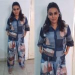 Swara Bhaskar Instagram - Playing the appearance game! Dressed up to deliver a talk on being a successful #Outlier and 'creating a niche outside conventional norms' :) at #TISS #tatainstituteofsocialsciences for the annual management festival #tattvabodha17 #tattvabodha separates and @burberry shoes.. Styled by uber cool @dibzoo HMU amazing @saracapela ❤❤❤ Had a great talk btw... Thanks #teammanthan :)