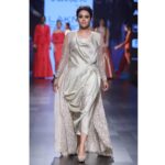 Swara Bhaskar Instagram - #OnTheRamp being the #showstopper for the showing of #Amaat collection of the wonderful pair #jadebymonicaandkarishma @amoh_byjade for @lakmefashionwk #springsummer Made beautiful by @saracapela & special thanks @rupacj for styling tips.. #gameface #glamour #fashion #lakmefashionweek #swarabhaskar