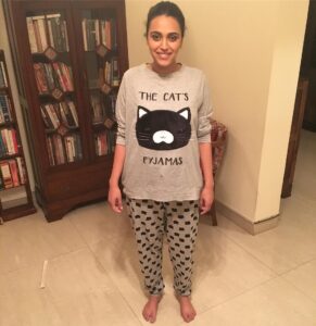Swara Bhaskar Instagram - This is how i actually want to dress to award ceremonies and red carpets!!!! 🙈😹 Not scared of you #fashionpolice 😝😈 #careadamn #reallyswara #franklyspeaking 😈😈😈