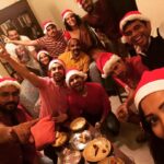 Swara Bhaskar Instagram – #secretsanta with cast and some crew of #Gaurav’s debut film #aapkeykamreymeinkoirehtahai @sumeetvyas @amolparashar @ashishsverma @nimisha_mehta @ronjinichakraborty @malay23 @naveenkasturia So many lovely Santas 💃🏿💃🏿💃🏿 #christmas #christmaswaalifeeling