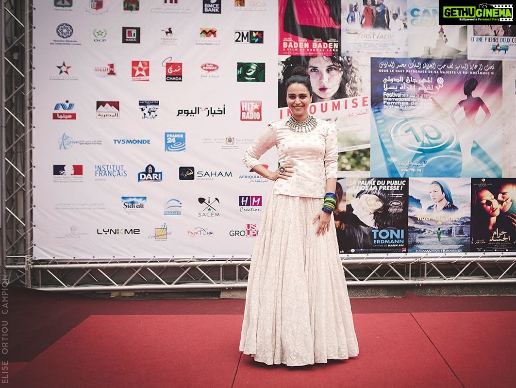 Swara Bhaskar Instagram - At the Festival international du film de femmes de Salè 2016 where #TheNewClassmate ( #nilbatteysannata ) screened at the competition. In 'Narayani' choli by #sanjaygarg @raw_mango Skirt By #zoraya @zoraya and Jewelry by @amrapalijewels ❤️ Styled by @rupacj photo credit: @eliseortioucampion