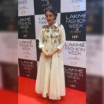 Swara Bhaskar Instagram - In @prama_by_pratima_pandey for @lakmefashionwk 2016 w/f #fashion #lakmefashionweek #justshowingup #cameraready Styled by @rupacj