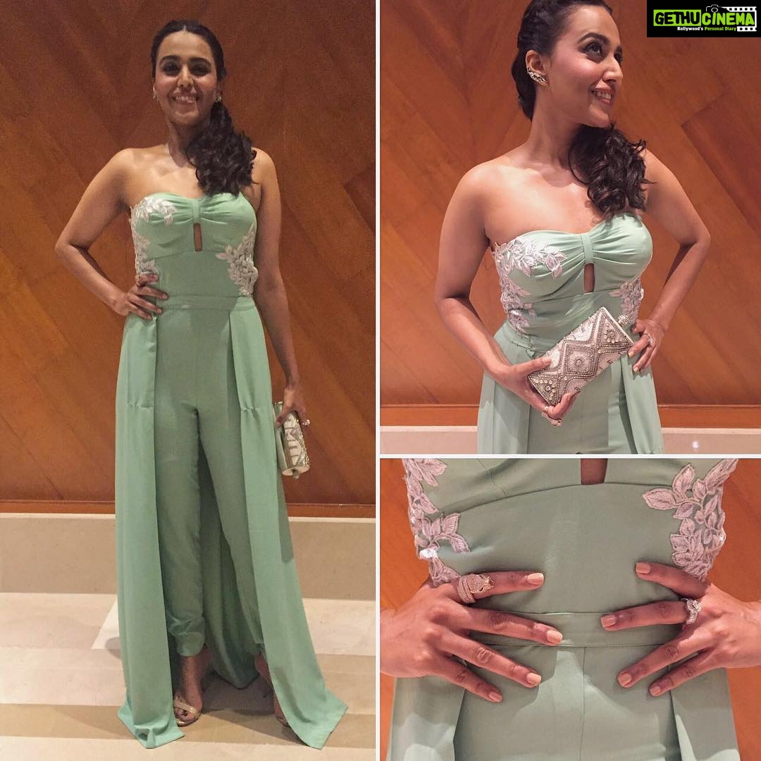 Swara Bhaskar Instagram - International Woolmark awards In @Ohailakhanofficial jumpsuit @swarovski earrings @minawala_jewellers rings and clutch @flyrobe .. Styled by @dibzoo assisted by @gogriiiii Make up: Bhaskar Chaurasia, Hair: Sasmita Dash my fab team β€οΈπππ