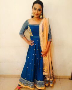 Swara Bhaskar Instagram - In @madsamtinzin Anaarkali & @house_of_devasya jhumkas @amrapalijewels ring 4 #Rangoli #Doordarshan shoot Styled by @rupacj <3