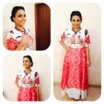 Swara Bhaskar Instagram - In @swativijaivargie with @amrapalijewels for #Rangoli #Doordarshan shoot.. Styled by @rupacj With thanks to @elevate_promotions #gameface #fashion #fusion #swarabhaskar #posing