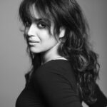 Swara Bhaskar Instagram - #headshot :) photograph #TarunVishwa the amazing!! make up #AnuKaushik styled by @aeshy Face is me :) #SwaraBhaskar #posing