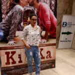 Swara Bhaskar Instagram – At Ki & Ka screening… Super comfortable in the jeans Im currently LIVING in 😂 Styled by an exasperated @dibzoo .. P.s. Fun film!!