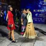 Swara Bhaskar Instagram - Aa Vekho camera!!! Once an actor always an actor :) #redcarpetshananigans #silkroadinternationalfilmfestival #fuzhou #bollywoodabroad #chinatrip #actor