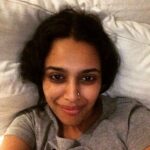 Swara Bhaskar Instagram - Good morning! I'm smiling but I HATE early mornings and early morning flights! Growl!!! #wakeup #groggy #iwanttosleep #wakeupselfie