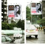 Swara Bhaskar Instagram - Braving the Mumbai Rains! :) Yes I'm an opportunist! See u at Phoenix Kurla 28 June #CareerKonnect #beingahoarding #Bollywood #mumbai #actor #hangingintheair