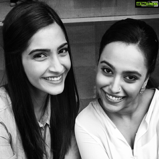 Swara Bhaskar Instagram - Happy birthday beautiful @sonamkapoor U remain the nicest famous person I know! :) Stay mad, be happy, have all the love n blessing u ever desired.