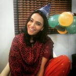 Swara Bhaskar Instagram - O yeah! I take my birthday v seriously :) :) #birthdaygirl #imeanbusiness #seriouscelebratorofbirthdays