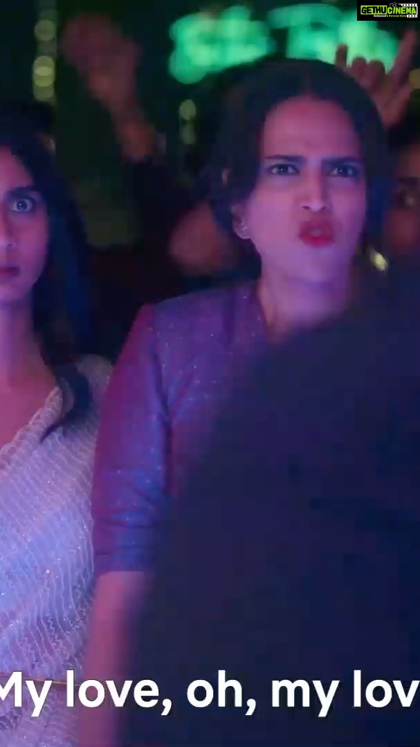 Swara Bhaskar Instagram - Well, itโs not like COVID weddings donโt need dance numbers. Hereโs one for this year, 'Saiyyan Saiyyan' is here. #BhaagBeanieBhaag, now streaming, only on @netflix_in @netflix Pls applaud @muktimohan setting ๐ฅ๐ฅ๐ฅ to this stage, with my boring ex Arun.. @varunthakur developing a new cool personality.. ๐๐๐ Oh! Kapiiii @dollysingh what would I do without uuuuuu?!? #HisNewGirlfriendIsHotAF Choreography: @_debanshi @rohandahima92 Haiiiiiiiii jaan Leva direction: @ishaannair7 My make up: @devikajodhani Hair: @jrmellocastro