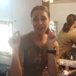 Swara Bhaskar Instagram - What actually goes on in the vanity van! 🤓 Our vibe is unabashedly #Punjabi #undividedpunjab #cokestudio and yes.. sometimes we shoot.. @devikajodhani , @stylistsony & moi are having a blast! 🤓🥳 #BehindTheScenes #ShootingShenanigans #AtWork #Mundeya @coke_studio @qbalouch @alisethiofficial