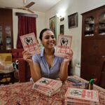 Swara Bhaskar Instagram – Signing copies of #Inquilaab !! #SometimesIWrite #InSolidarityInResistance @harpercollinsin
