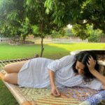 Swara Bhaskar Instagram - The joy of lazy afternoons on a #chaarpaaii ! My much needed getaway couldn’t have been any better! Discovered this beautiful property @dudlymanorbb on @vistarooms . Photos dont do justice to the vibe of this property, you have to experience it to believe it! Food sourced from fresh farm, cooked in traditional chulha style; pottery making, farm visit, tractor rides and a cooking class -all of these took us back to our roots! Special thanks to our hosts #AshokSingh ji @ruhani_s for their warm hospitality !! 💜#VistaRooms #DudleyManorDehradun #BestStaycation #HolidayHomes #notanad Dudly Manor