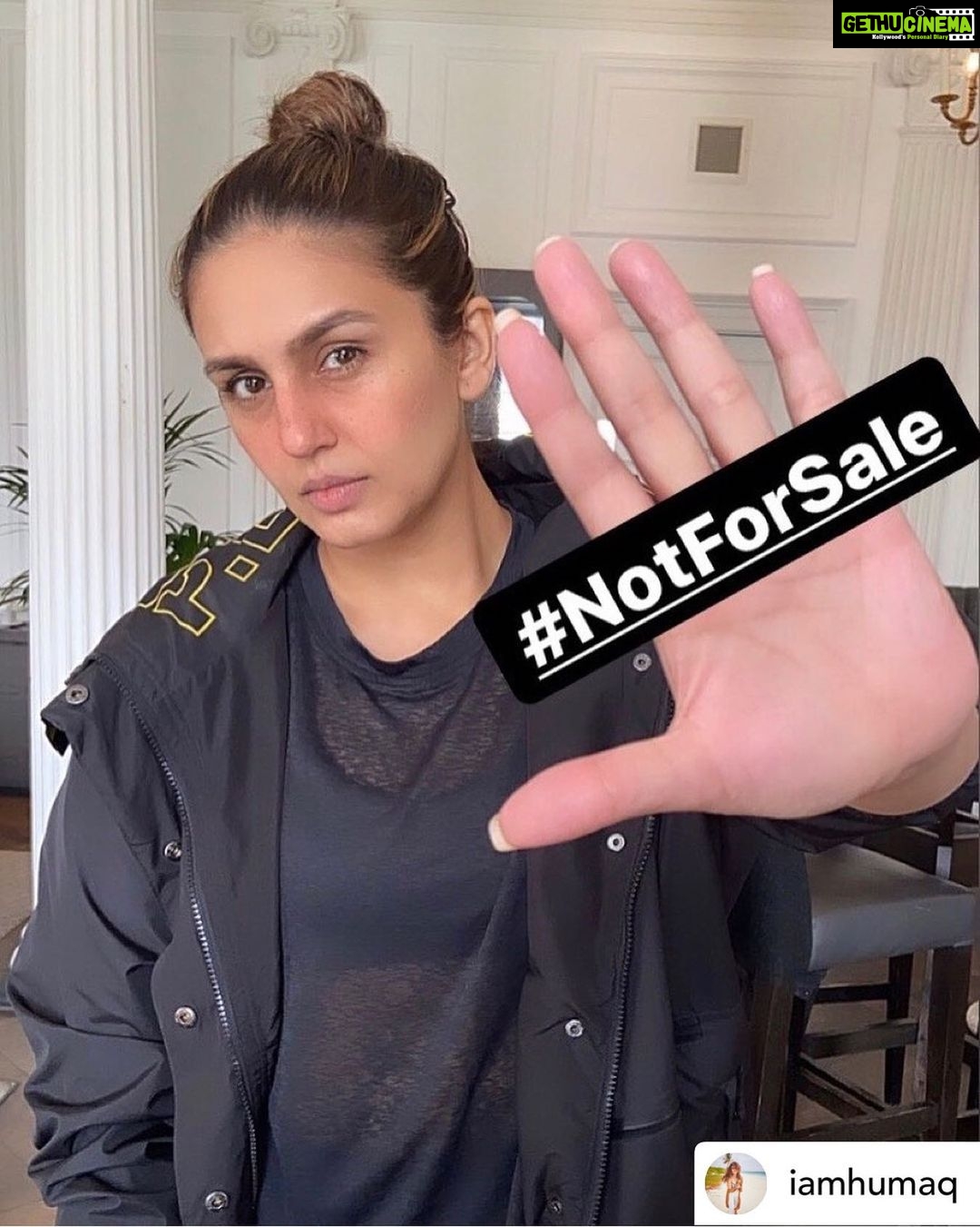 Swara Bhaskar Instagram - ππππππ½ππ½ππ½ Posted @withregram β’ @iamhumaq I am so happy that a show is finally talking about the issue of human trafficking. Just saw all episodes and I must say - Woah!!! Congrats to the entire team for being a part of this game-changer show #Flesh. Ab agla step hum sab milke lenge! Letβs shout out loud that we are #NotForSale! Upload your picture now and tag #notforsale to take a stand against human trafficking, just the way #Flesh by @erosnow dares to! Inviting @saqibsaleem @mudassar_as_is @alifazal9 @samosastories and you and your friends to join this challenge! And donβt forget to watch the show now. Like right now! - https://bit.ly/2YoIEC6 #ErosNow @reallyswara @akshay0beroi #SiddharthAnand @dontpanic79 @mahima_makwana @natasastankovic__ @yudi__yudhishtir @vidyamalavade @udaytikekar @mamta10_10 #PoojaLadhaSurti @ridhimalulla #HumansForSale