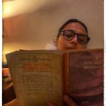 Swara Bhaskar Instagram – Winters are for Jane-Austen-In-Bed ..

(Of course to be displayed to the world with a strategically timed posed but seemingly candid selfie) 😬

P.S. I am actually reading it! On page 61 :)