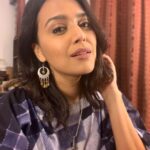 Swara Bhaskar Instagram - The moods of a midnight photoshoot! #midnightposer (last pic is real mood) Outfit: @amrichdesigns Hair: @lawangtamang95 Make up: Moi 🤓 #selflove