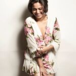 Swara Bhaskar Instagram – So.. full disclosure- I’m a terrible still model! Super awkward with the ‘sexy’ camera looks.. i have to tell myself to ‘act’ for the still camera – every now and again the real me surfaces- always embarrassed AF ! Here are a series of such moments from a #portfolio shoot I did with #tarunvishwa in #Delhi a while ago! 
Styled by : @aeshy 
HMU: @anukaushikstudio @kaushikanu 
#portfoliobloopers