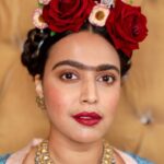 Swara Bhaskar Instagram – For my first Halloween costume party, I dressed up as the iconic and legends Mexican artist Frida Kahlo. Here’s how make-up Godmother @kaushikanu @anukaushikstudio transformed me.. special thanks to @anupamaadayal for the perfect outfit. 
Jewellery my @amrapalijewels stash! 
Video by Team @considerdoneindia 
Watch and enjoy!!