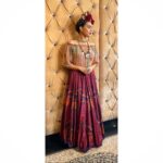 Swara Bhaskar Instagram - #souloffrida #fridakahlo Thanks to the collective genius of Outfit: @anupamaadayal Magical make up & hair: @anukaushikstudio @kaushikanu Jewelry: @amrapalijewels #Halloween @bhaane Delhi, India
