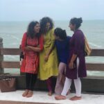 Swara Bhaskar Instagram - When you want to pose but also can’t stop chattering! #sisters @theriggedveda @rassithelassi @umaguar 😻 Thanks for the click @bhoomilogy ♥️ Kanyakumari, India