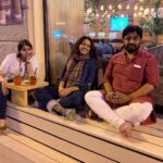 Swara Bhaskar Instagram - Vacation bliss! Roadside ruminating with friends and strangers! #whitenights in #stpetersburg #russiadiaries @ektaamalik #prashantjha Ligovsky Prospekt
