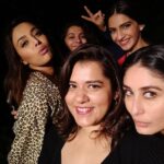 Swara Bhaskar Instagram - One year to #veerediwedding ! One year to breaking the glass ceiling in commercial Hindi cinema! One year to the biggest female led opening day! One year to showing audiences that girls know how to have fun!!!! @ektaravikapoor why don’t I have a pic with uuuuu???? @rheakapoor best Seth ji ever! Both of u are inspirational boss ladies! #Kareenaji @sonamkapoor @shikhatalsania no one bears my jackassery quite like uuuuuu guys!!! Love ya’ll! @ghoshshashanka thank uuuuu for being a girlfriend ♥️♥️♥️ love ya’ll and gratitude to the entire team. Special mentions @hot.hair.balloon @mitalivakil @spacemuffin27 @snehaindulkar @sanjeev_n_kumar you guys made Sakshiii look soooo good! 🙏🏿♥️