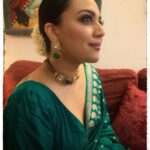 Swara Bhaskar Instagram – Nothing absolutely nothing beats a Benarasi sari! 
#sarilover #sarinotsorry #textilesofindia #sari #textiles #festivewear #indian #indianwedding