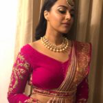 Swara Bhaskar Instagram – #throwbacktuesday to the @mysorefashionweek where I turned #showstopper for designer @arpitha_raj_randeep ..
Make up: @bhaskar.chaurasia 
Hair: @suni444d 💃🏾💃🏾💃🏾💃🏾🙌🏾🙌🏾🙌🏾🙌🏾💥💥💥 Windflower Resort & Spa Mysore