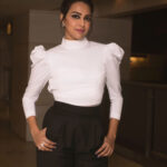 Swara Bhaskar Instagram - Kicking off #veerediwedding promotions in #delhi Outfit: @atsusekhose Earrings: @prakshi_finejewelry Ring: @dillanoluxuriousjewels ; make up: @saracapela , hair: @rupali.dhumal Styled by @chandiniw 🙏🏿🙏🏿💕💕 pic: @thehouseofpixels