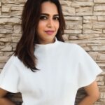 Swara Bhaskar Instagram - Make up: @saracapela Hair: @hot.hair.balloon styled @chandiniw assisted: @yashita_goyal 👗 @andreaiyamah 👠 @miumiu pic: @thehouseofpixels Godmother credits: @rheakapoor